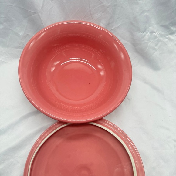 VTG Fiesta Ware Rose Pink 2 quart casserole - Picture 6 of 9